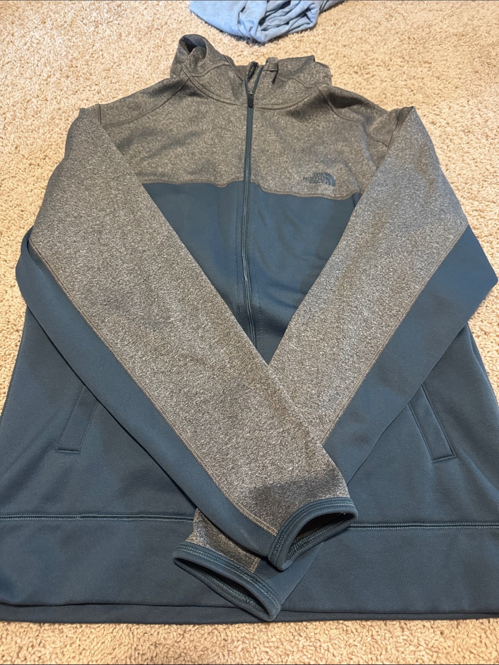 The North Face Two-Tone Full-Zip Jacket in Charcoal & Teal-Blue